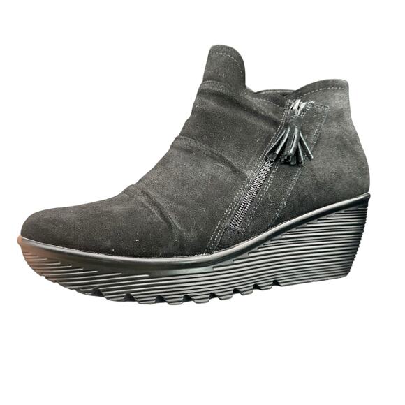 Skechers 48733 Black Suede Leather Wedge Ankle Boots Size 10 Comfort Zip Tassel - Picture 11 of 11